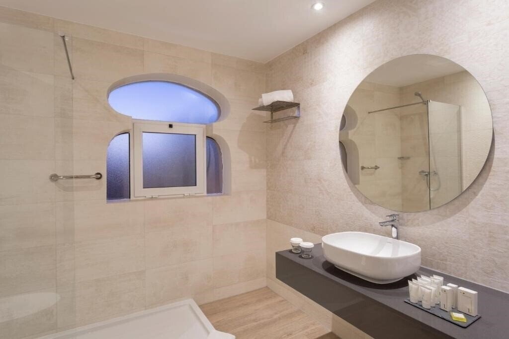 Фотографія Ap Oriental Beach Hotel 4*