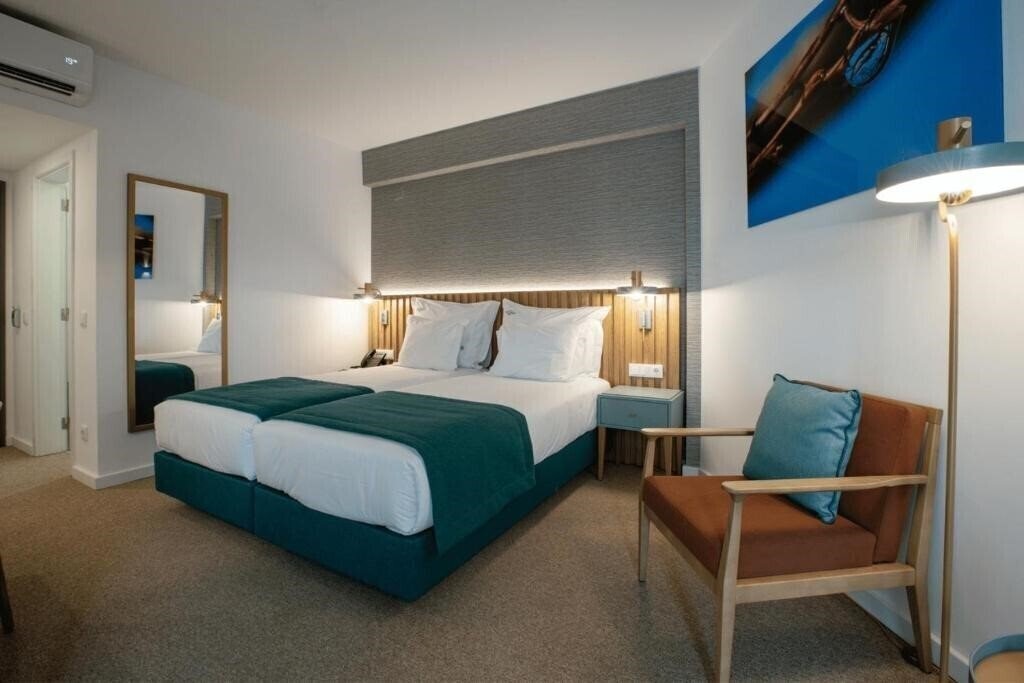 Фото Rochavau Hotel 3*