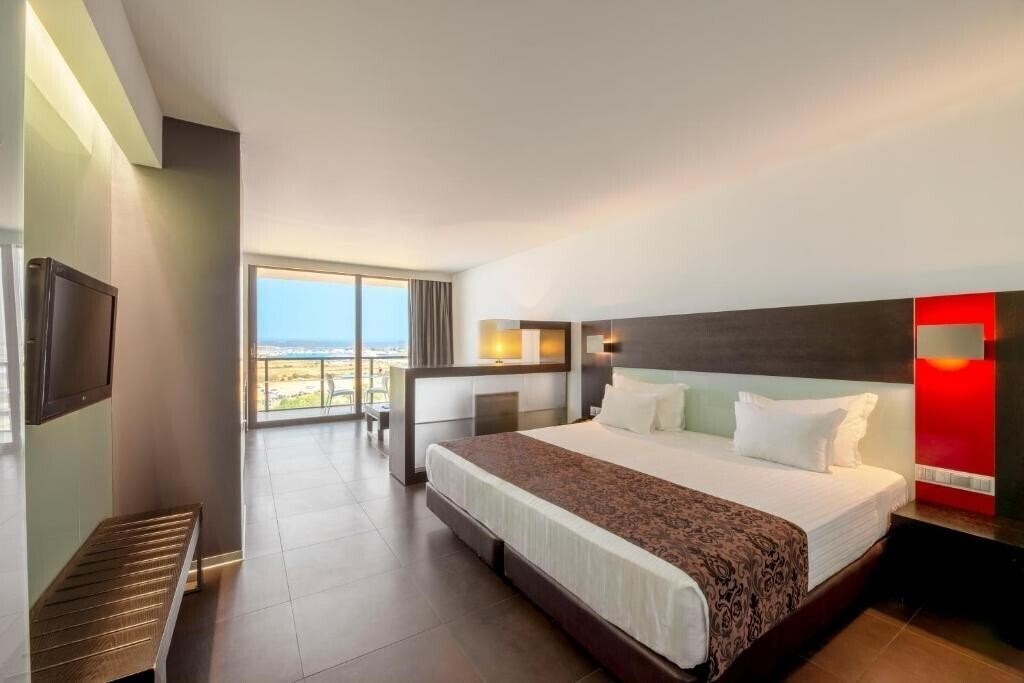 Фото RR Hotel da Rocha 4*