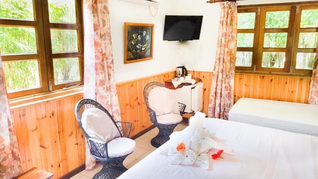 Zdjęcie Bernique Guesthouse 3*