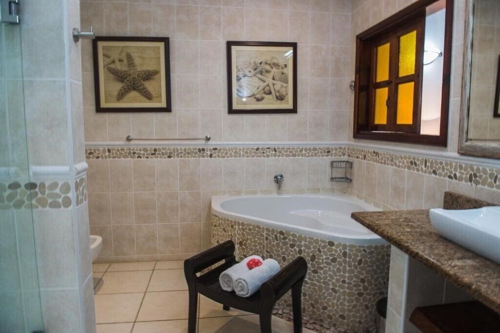 Hotel Chateau St Cloud 3*