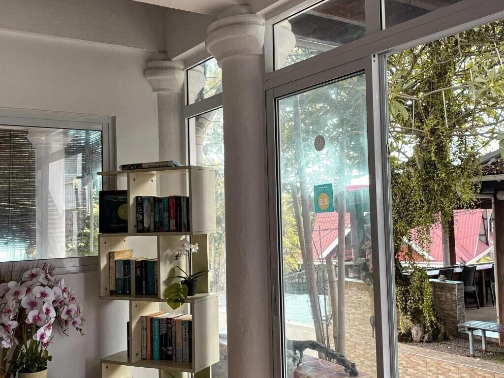 Zdjęcie Divers Lodge Guest House 3*