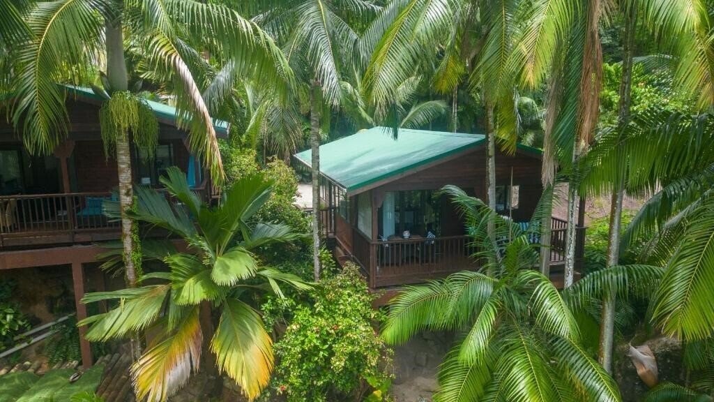 Отель Hillside Retreat 3*