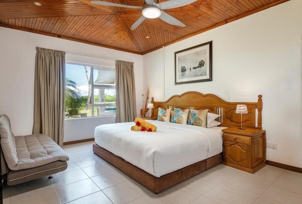 Фото Ocean Villa 3*