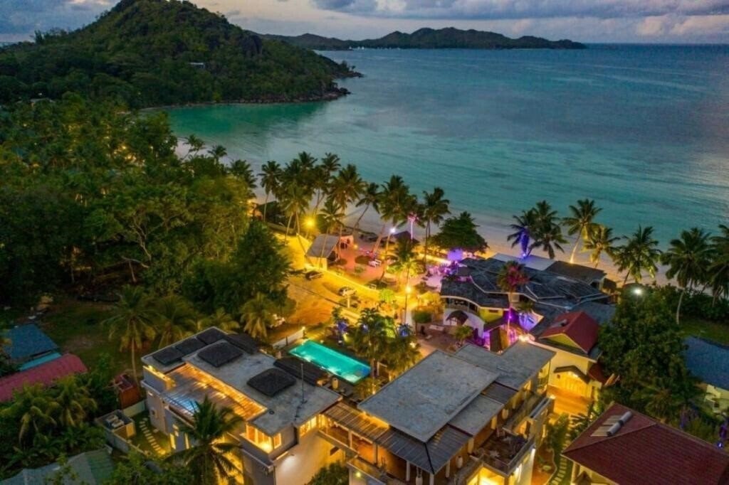 Отель Le Duc De Praslin 4*