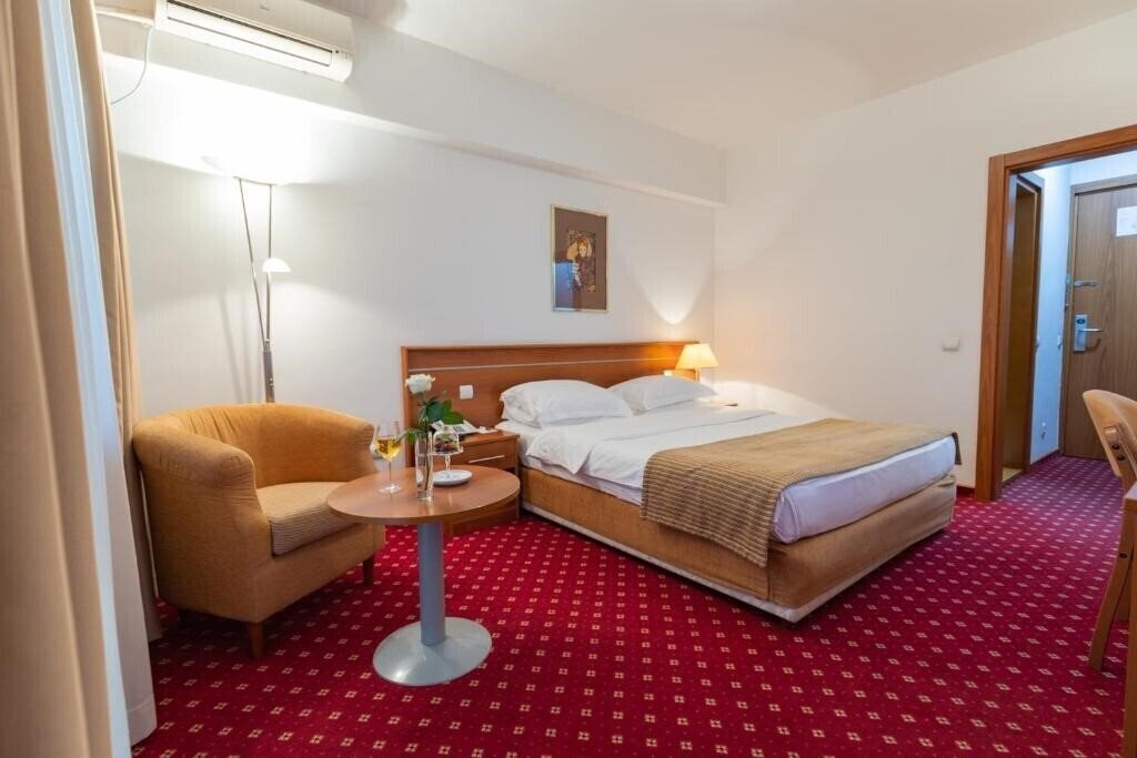 Фото Best Western Hotel M 4*