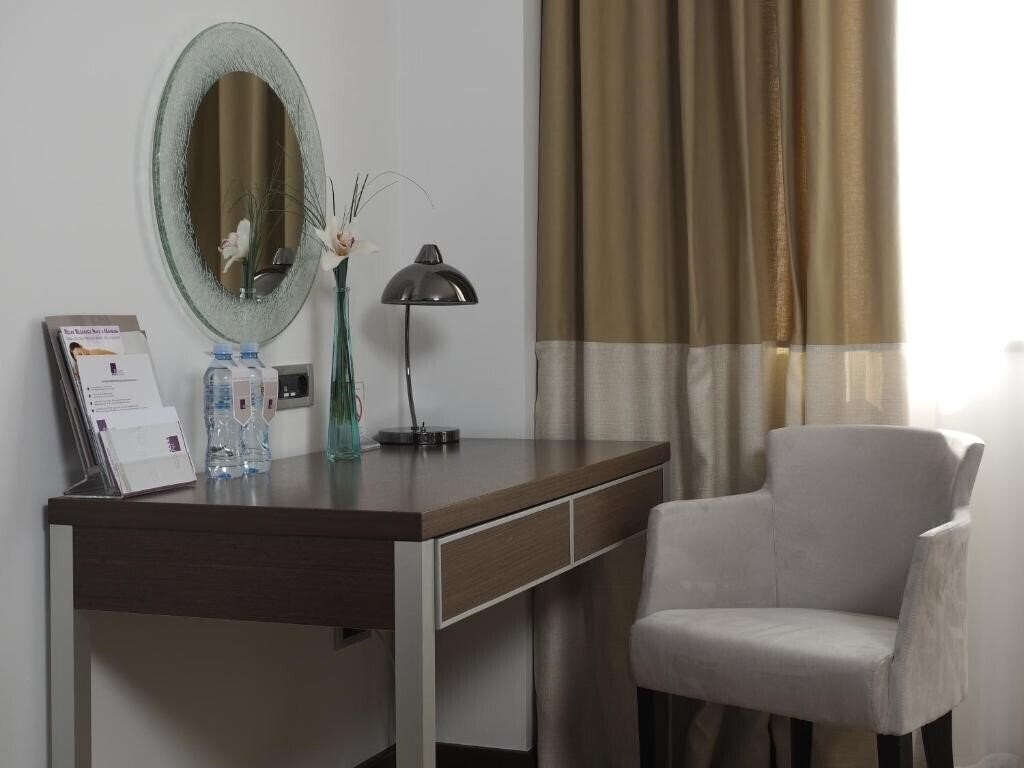 Картинка In Hotel 4*