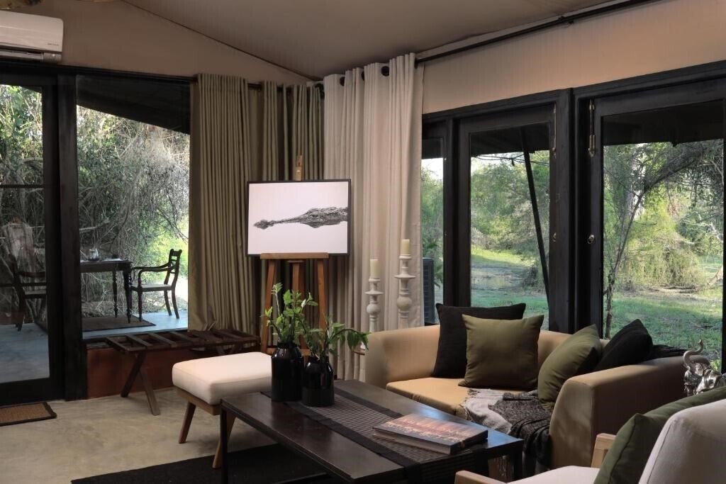 Картинка Leopard Trails 1*