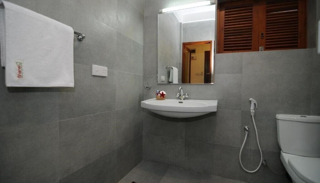 Фотография Hotel Shanelo 1*