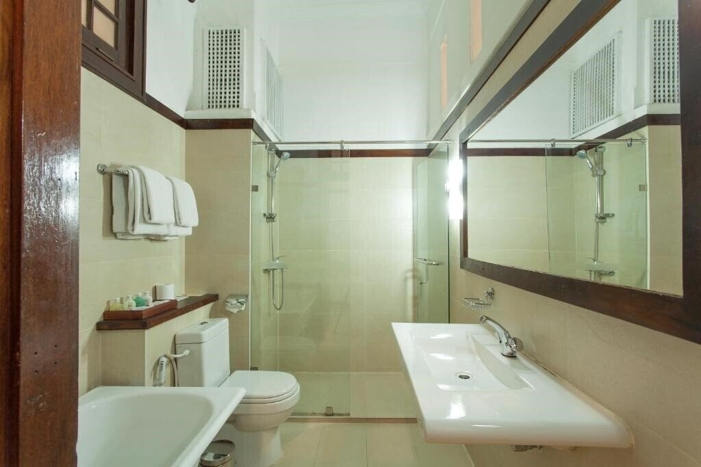 Фотографія Hotel Suisse 3*