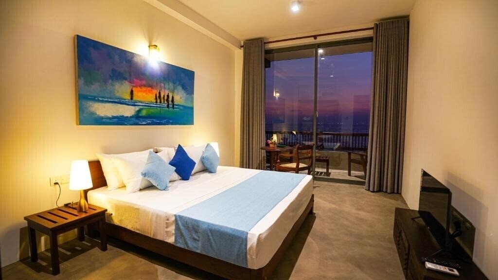 Hotel Beyond The Sea 3*