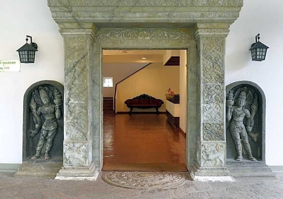 Obraz Warahena Beach Hotel 3*