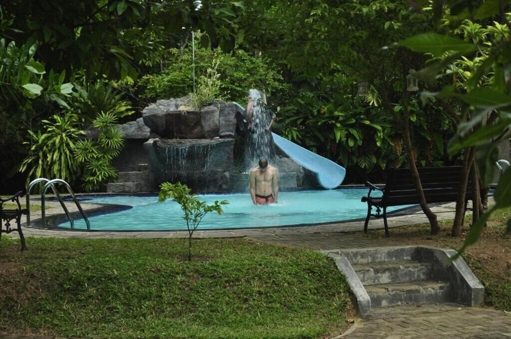 Hotel Villa 80 вилла