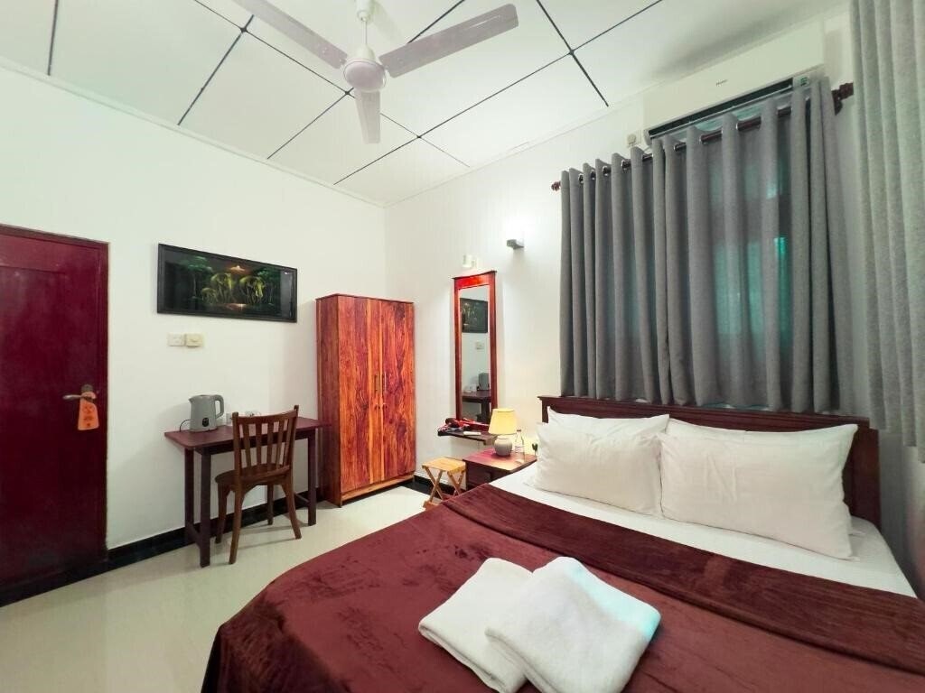 Zdjęcia Lira - Unawatuna 2*