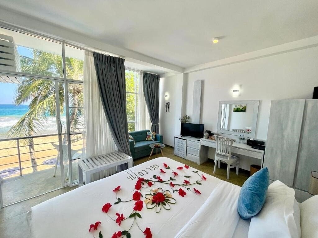 Картинка Smeralda Beach Hotel 4*