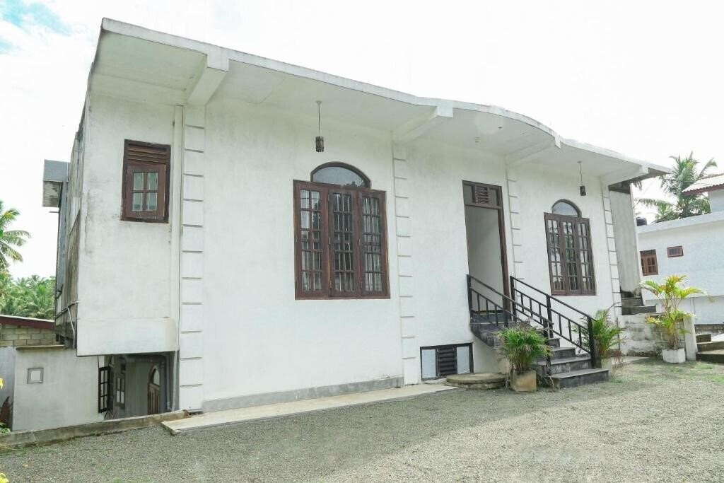 Фото Ravinvilla Habaraduwa 1*