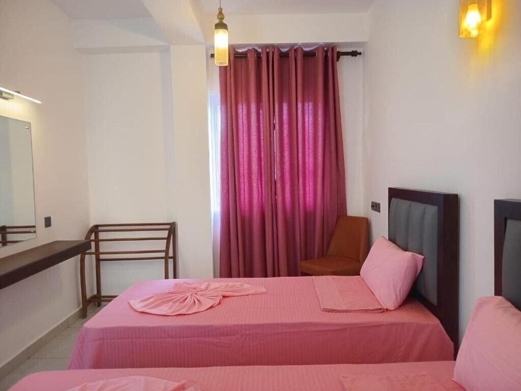 Zdjęcie Hansa Surf 2*