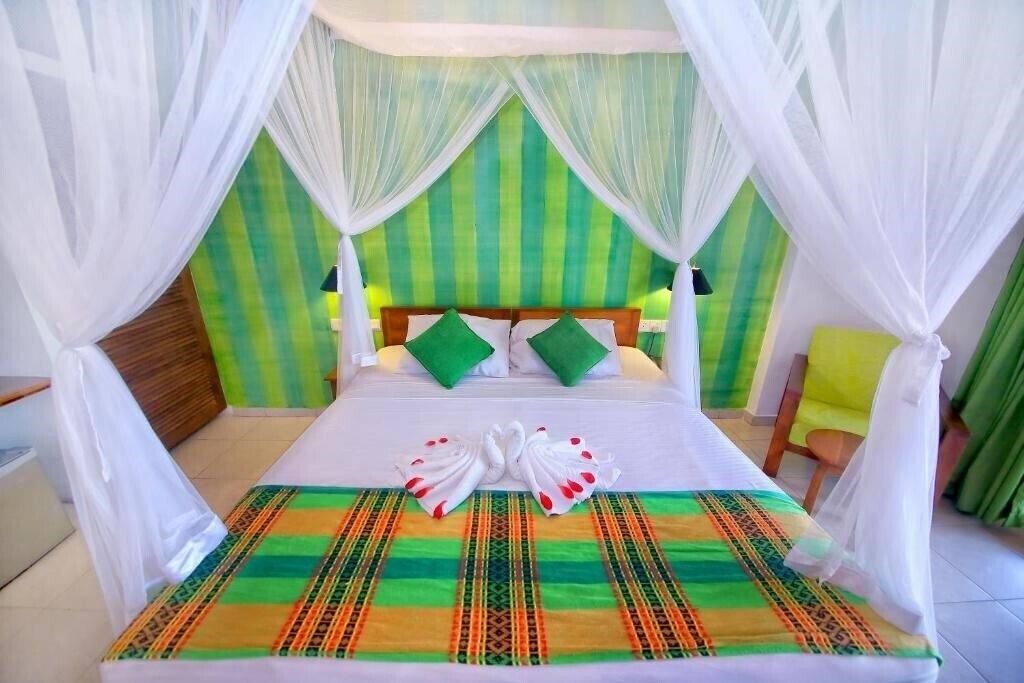 Zdjęcie Rock Side Beach Resort 3*