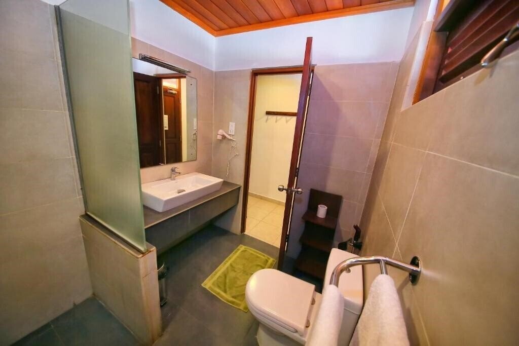 Zdjęcie Rock Side Beach Resort 3*