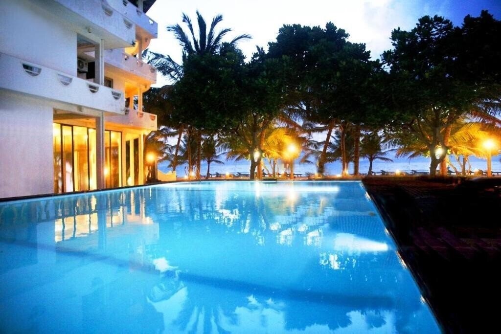 Zdjęcie Oasey Beach 3*