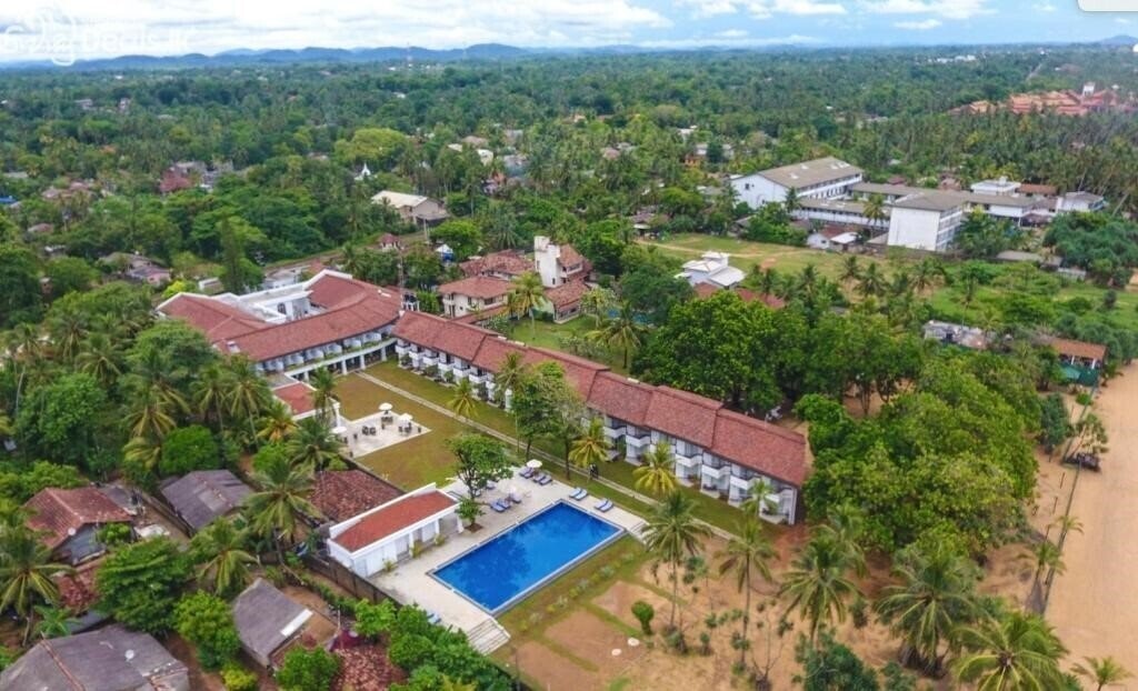 Готель Hibiscus Beach Hotel 3*