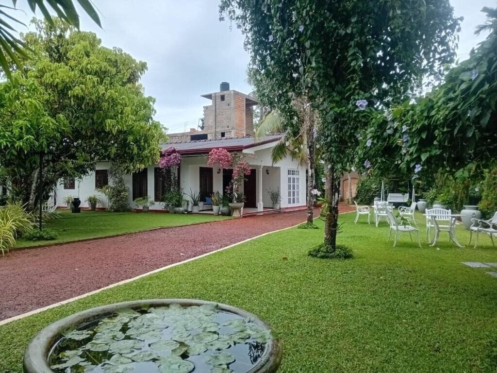 Hotel Velapura River Garden 2*