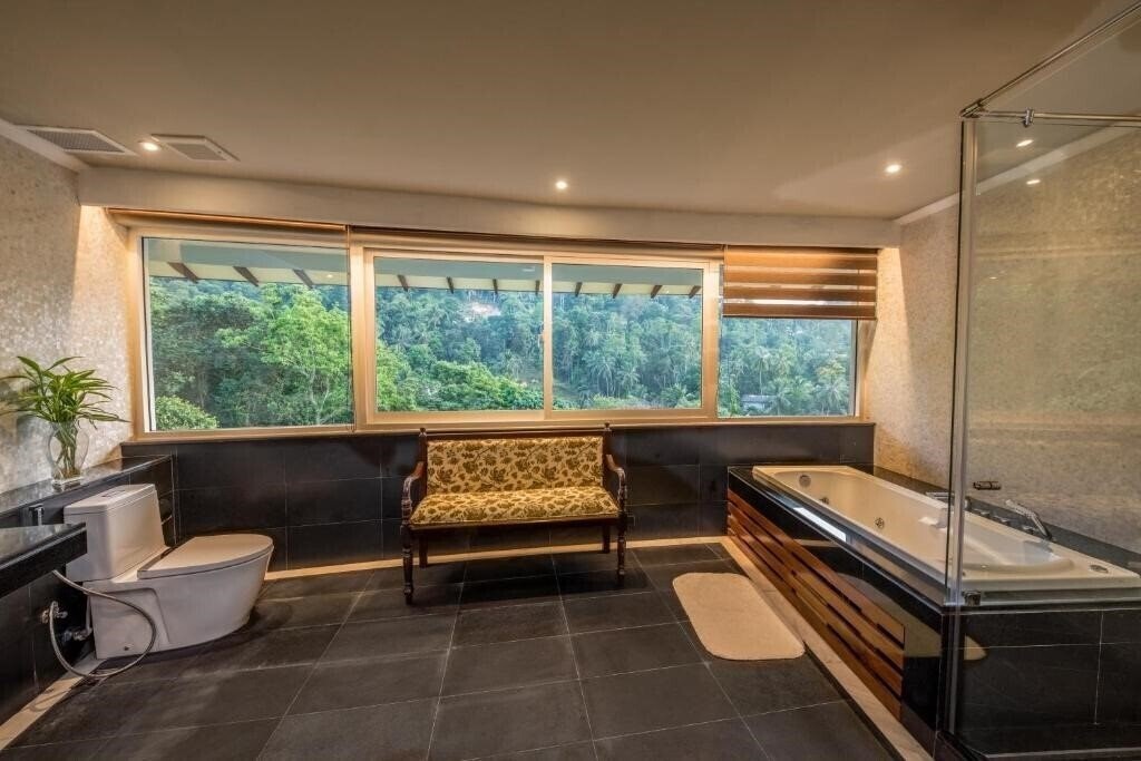 Zdjęcie Earl'S Regent Kandy 4*