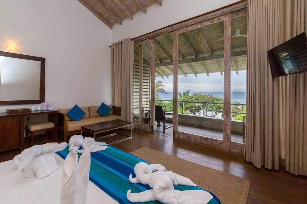 Фото Roman Beach Villa Boutique 4*