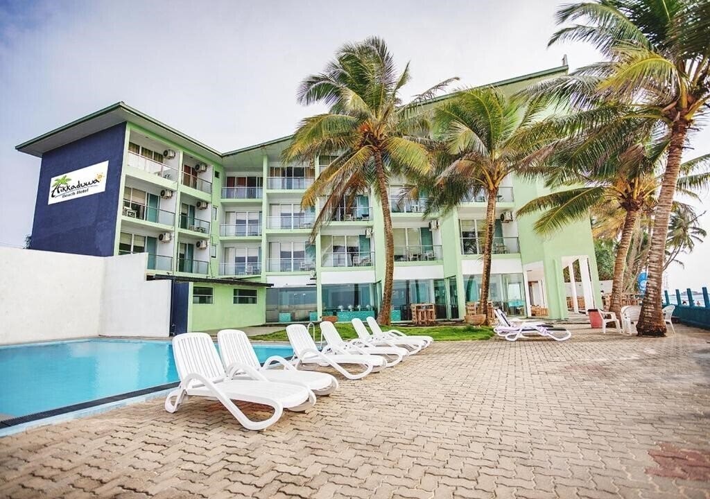 Готель Hikkaduwa Beach 3*