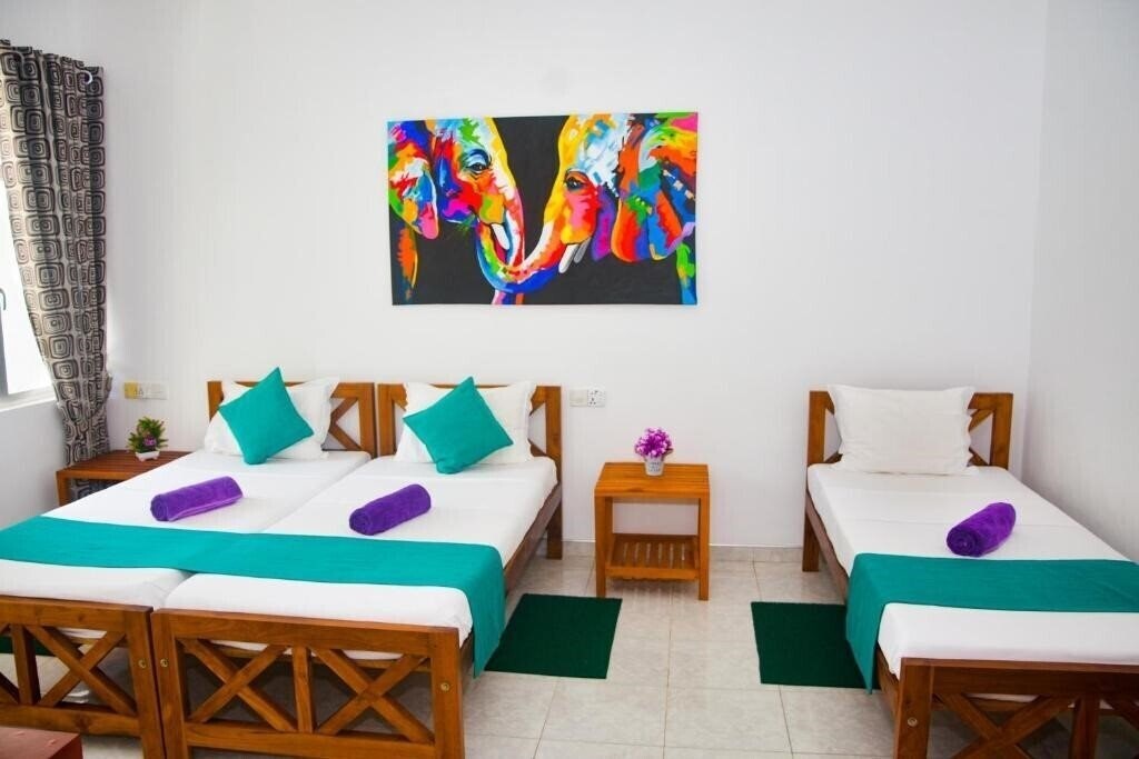 Фото Di Sicuro Tourist Inn 1*