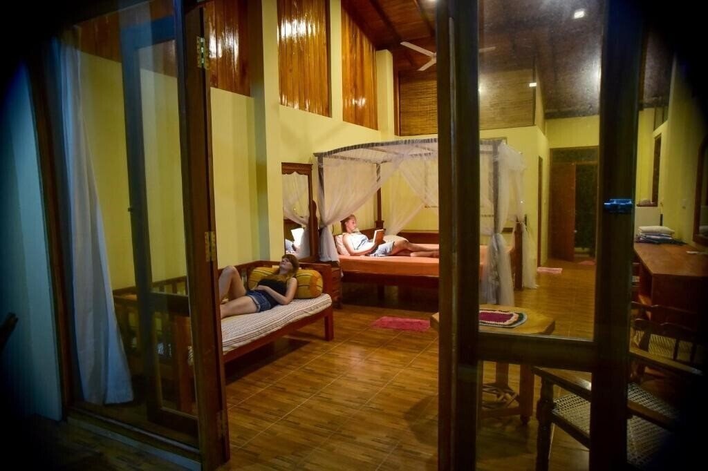 Фото Hotel Fin Lanka 2*