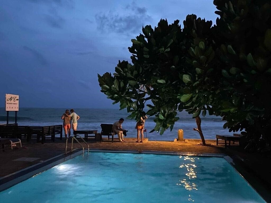 Obraz At Ease Beach Hotel 3*