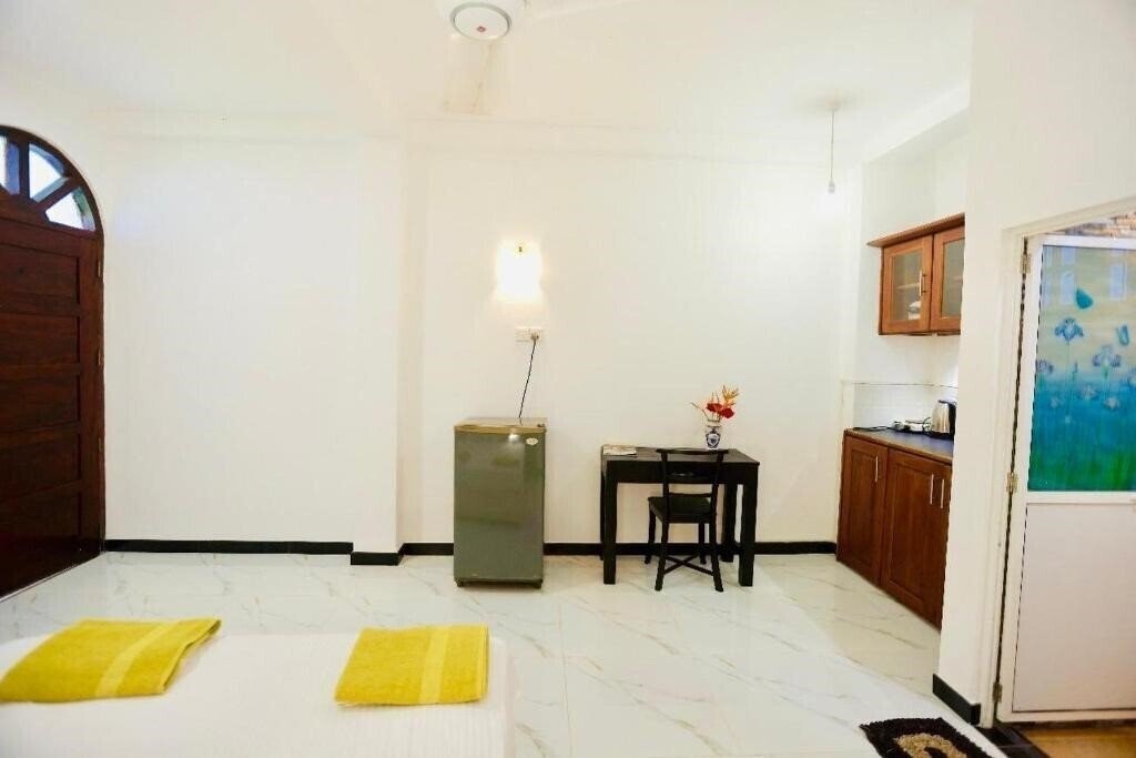 Zdjęcia White Horse Hikkaduwa 3*