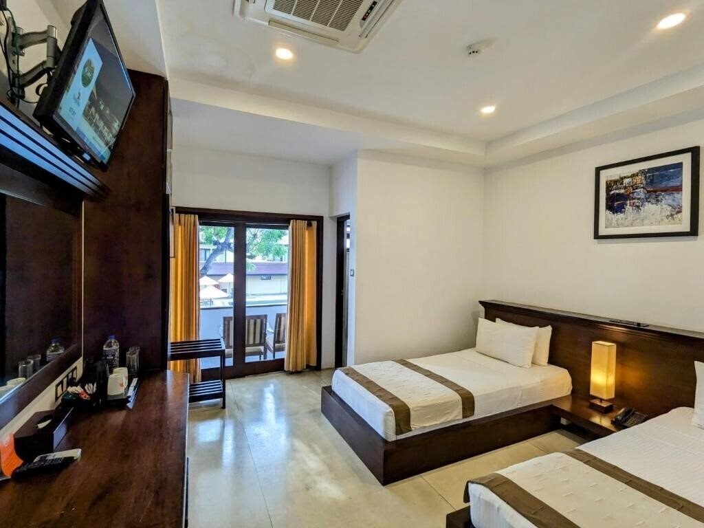 Hotel Rajarata Hotel 3*