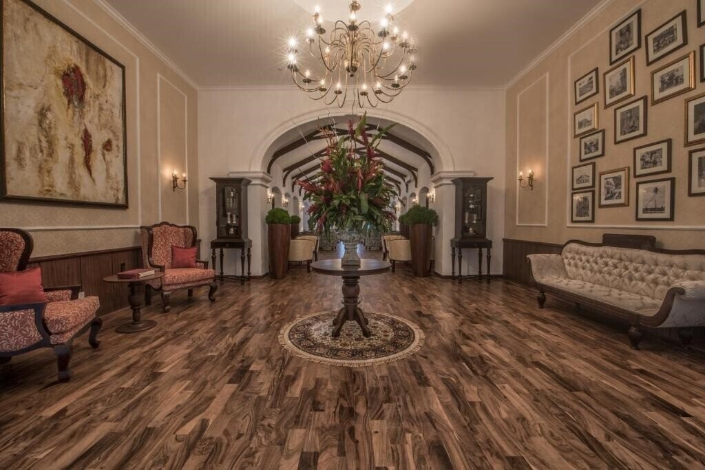 Zdjęcie Residence By Uga Escapes 4*