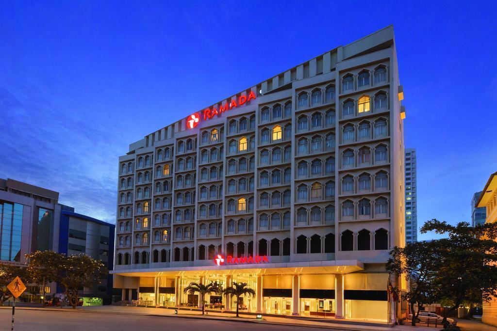 Отель Ramada 3*