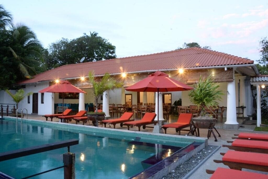 Hotel Pinipahana Walauwa 3*