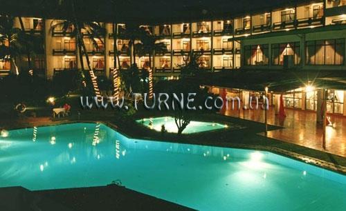 Отель Berjaya Mount Royal Beach 4*