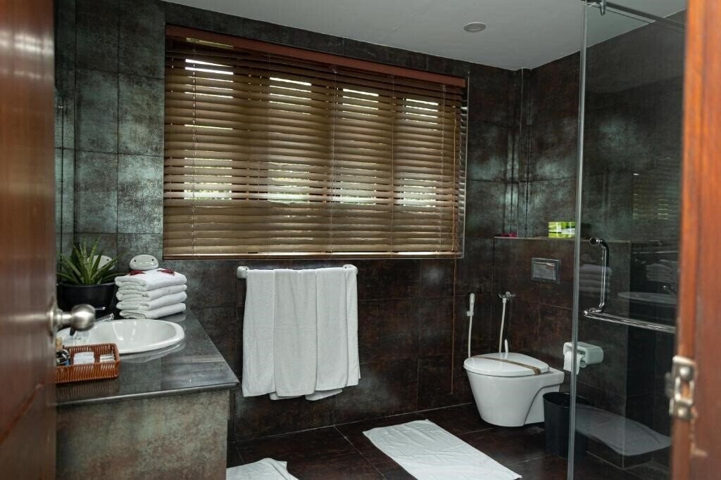 Hotel Paradise Beach Club Mirissa 3*