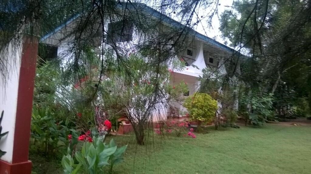 Зображення Nilaveli Crystal Blue Hotel 3*