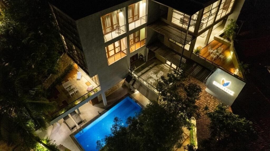 Фото Hiriketiya Beach Resort 4*