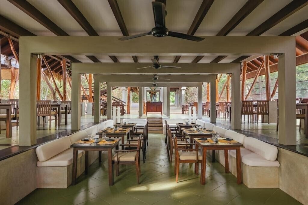 Zdjęcie Jungle Beach Resort 5*