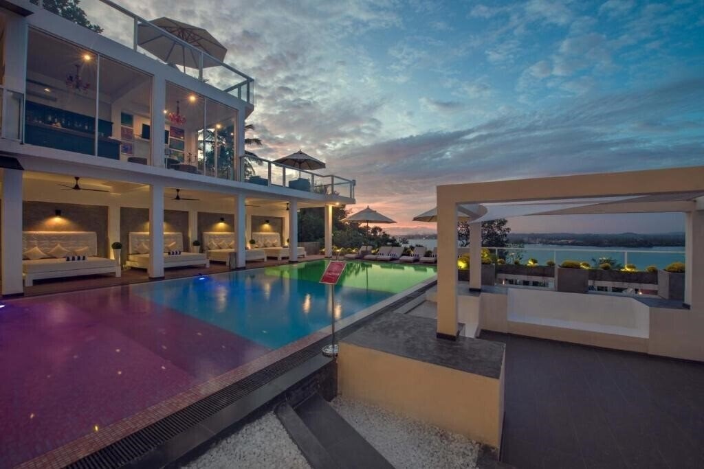 Зображення Cantaloupe Levels 4*