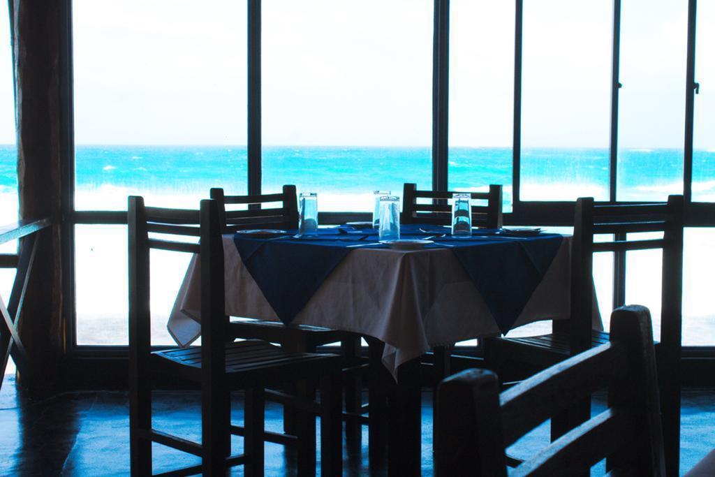 Фотографія Dalawella Beach Resort 3*