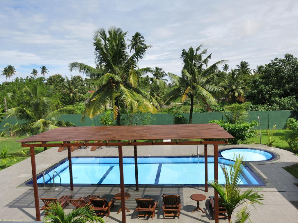 Hotel Weligama Ocean Breeze 2*