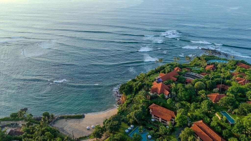 Фотографія Cape Weligama 5*