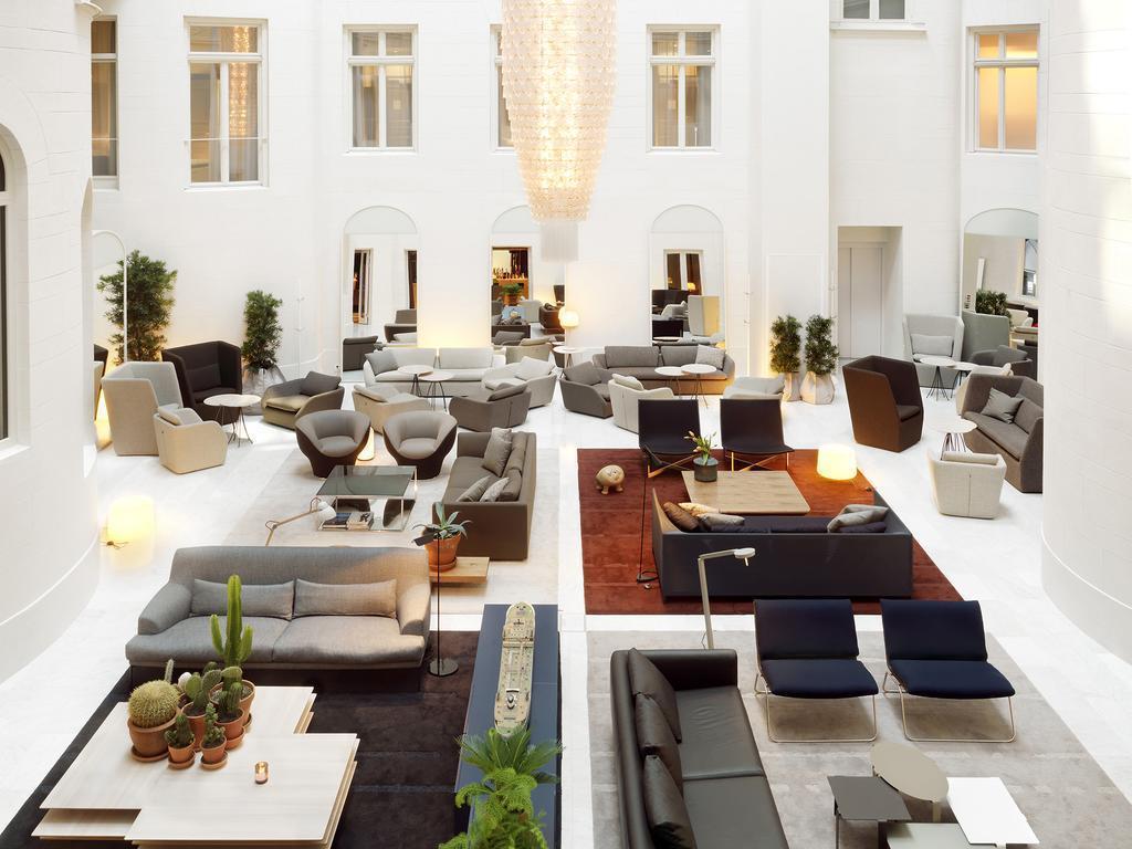 Готель Nobis Hotel 5*