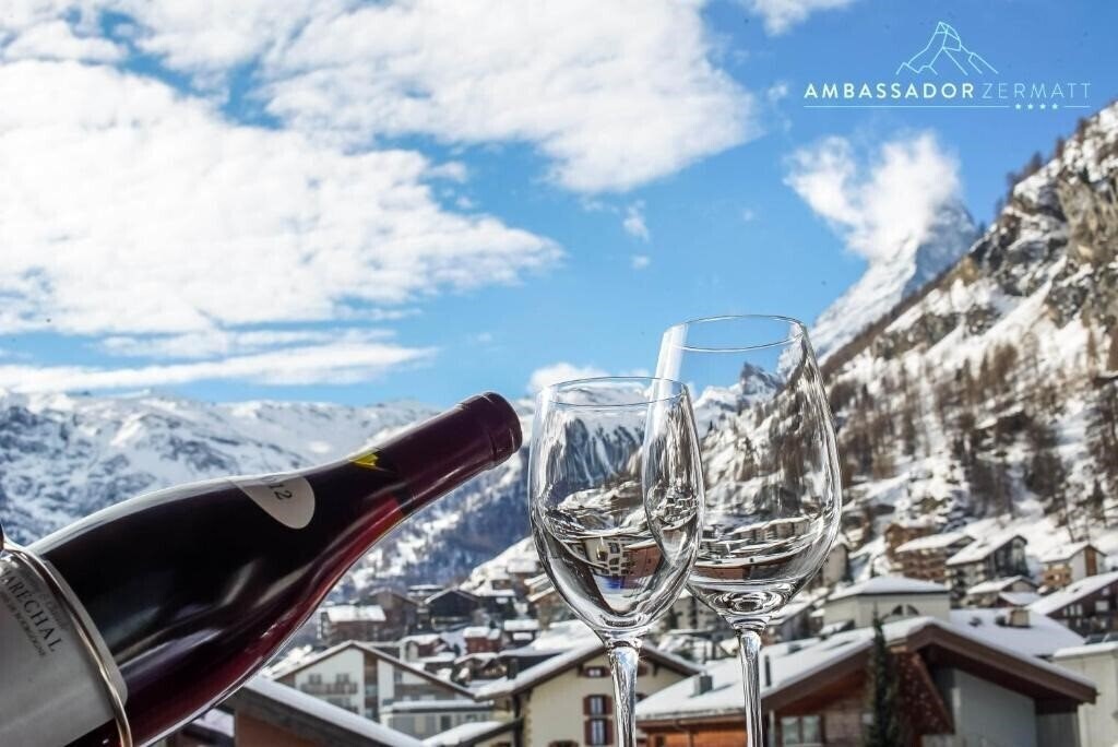 Готель Ambassador 4*