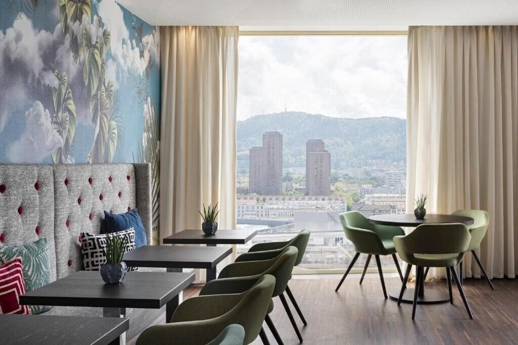 Zdjęcie Renaissance Zurich Tower Hotel 5*