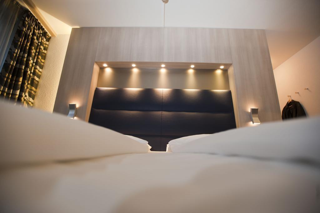 Zdjęcia Alexander 3*